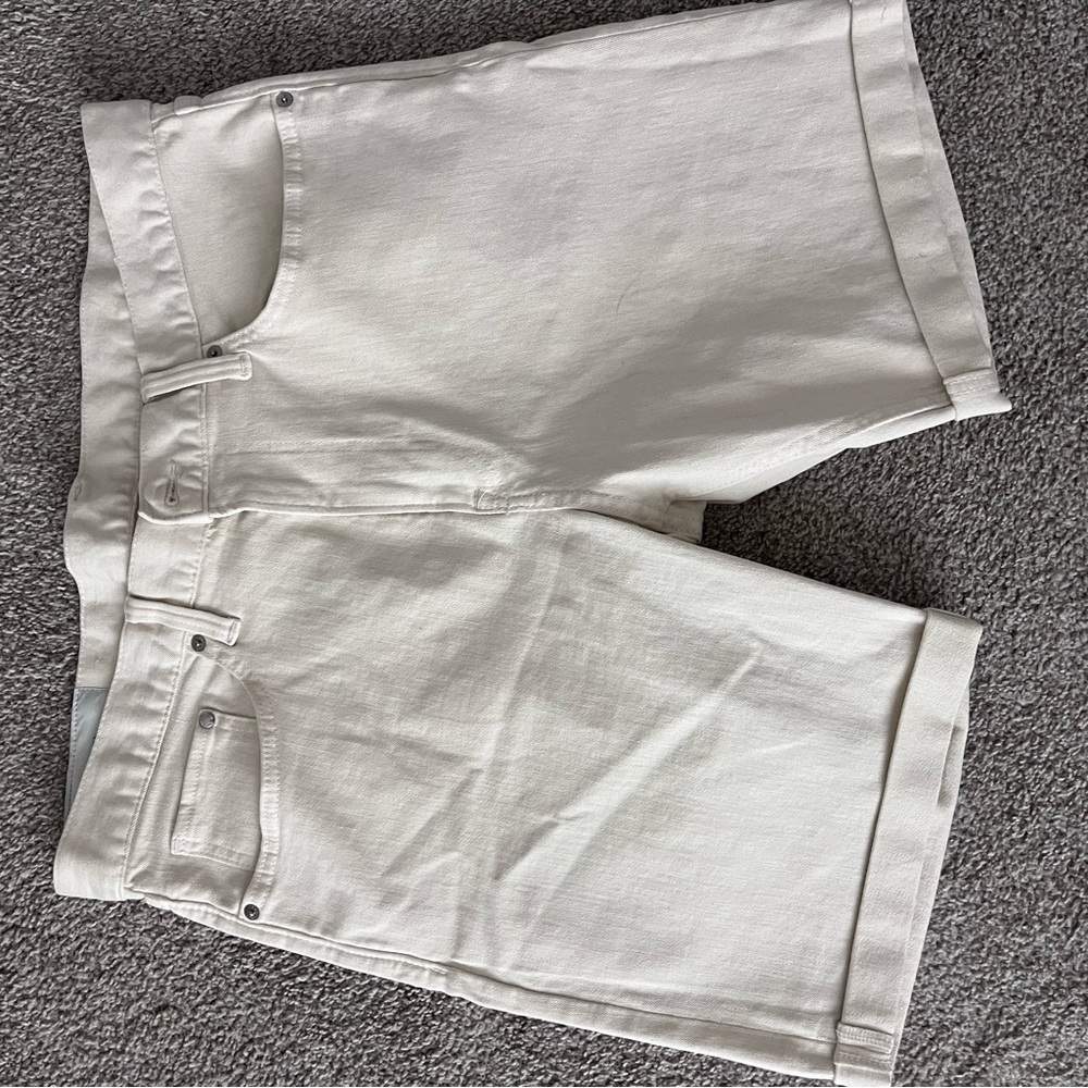 H&M Cream Shorts